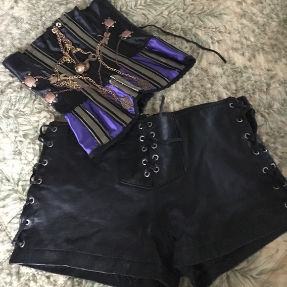 Just us leather shorts - Picture 3 of 4