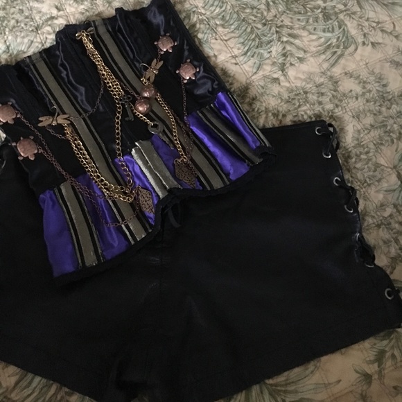 Just us leather shorts - Picture 4 of 4