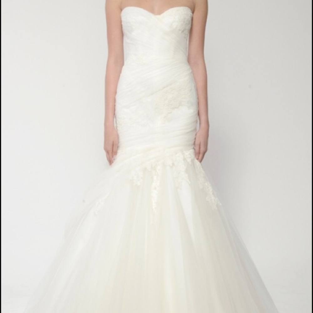Monique Lhuillier Bliss Mermaid Gown Size 10