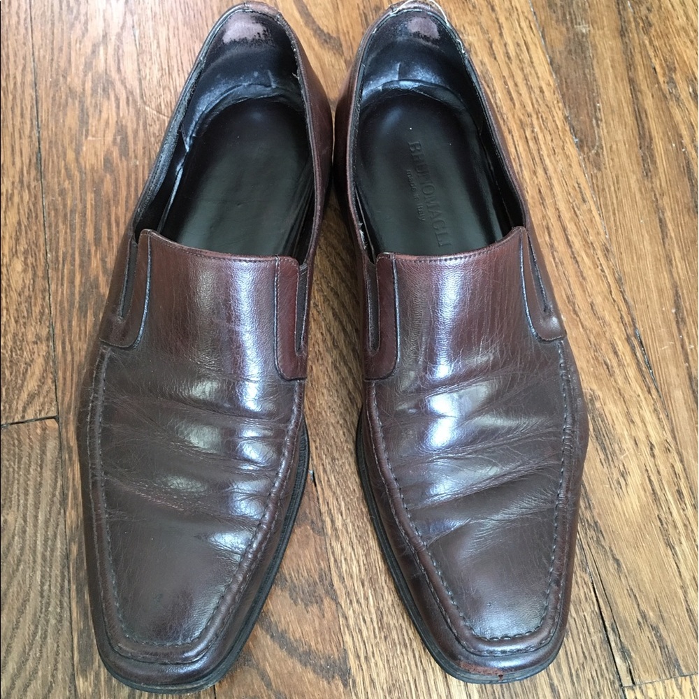 Men's brown loafers size 9 Bruno Magli