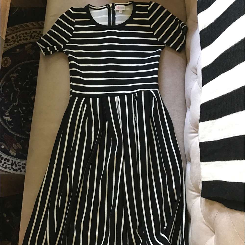 Lularoe Amelia Dress XS