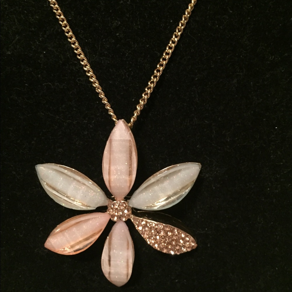 Necklace and earrings set