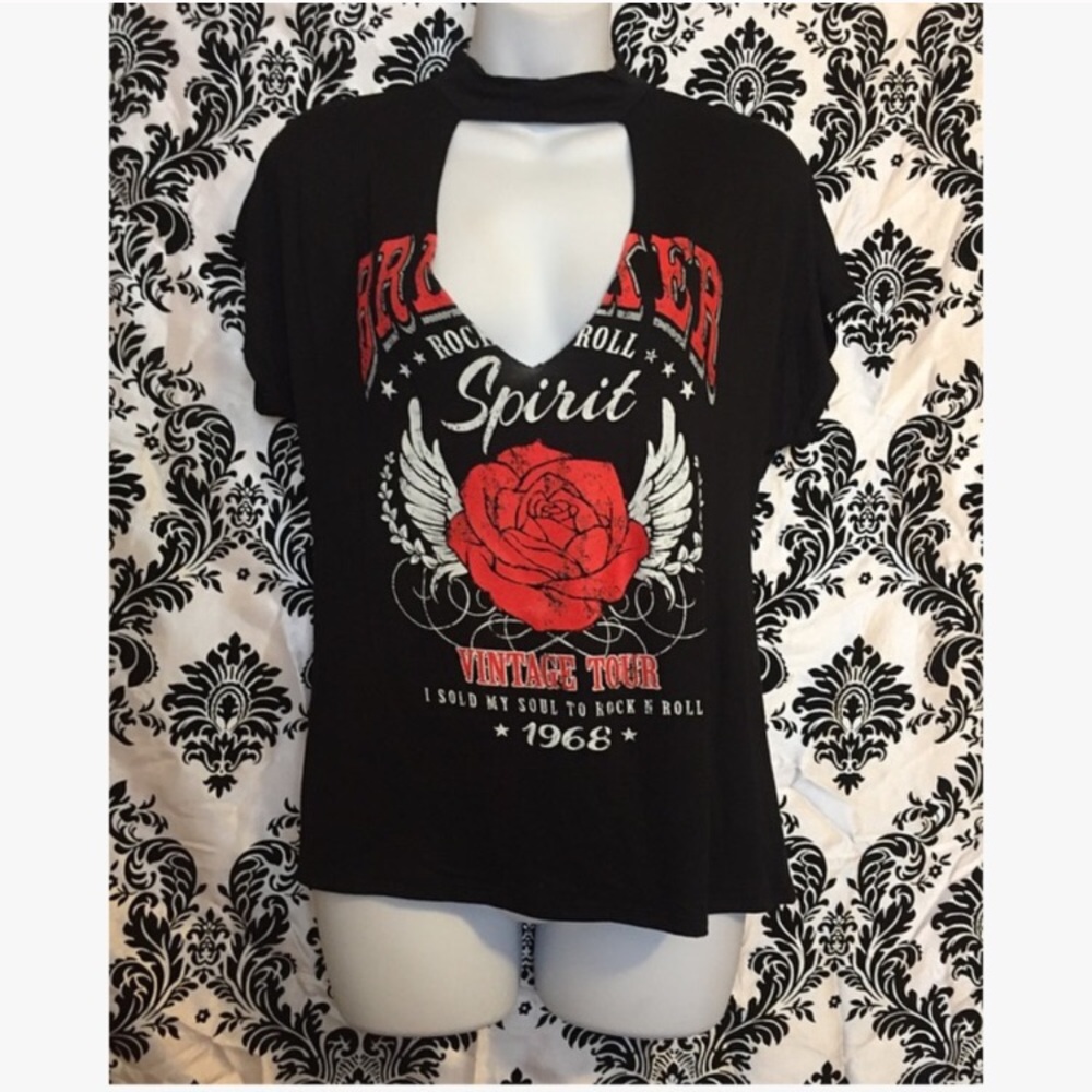 New Large Rocker Key-Hole Tee