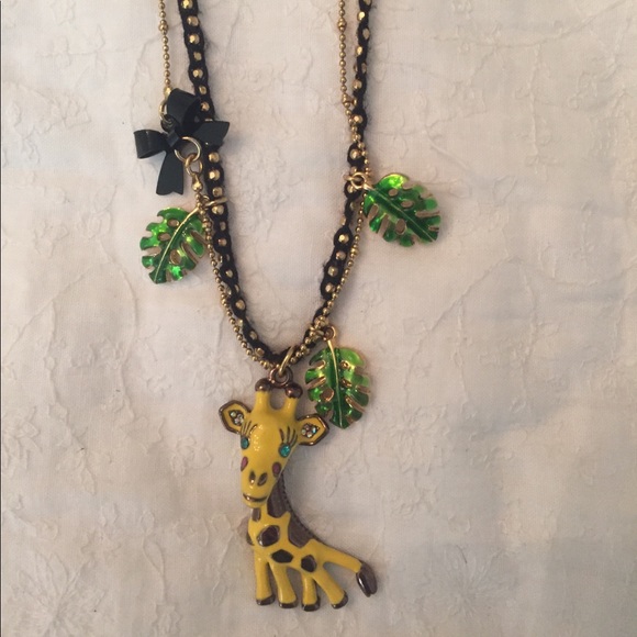 Betsy Johnson giraffe necklace with charms! - Picture 2 of 4