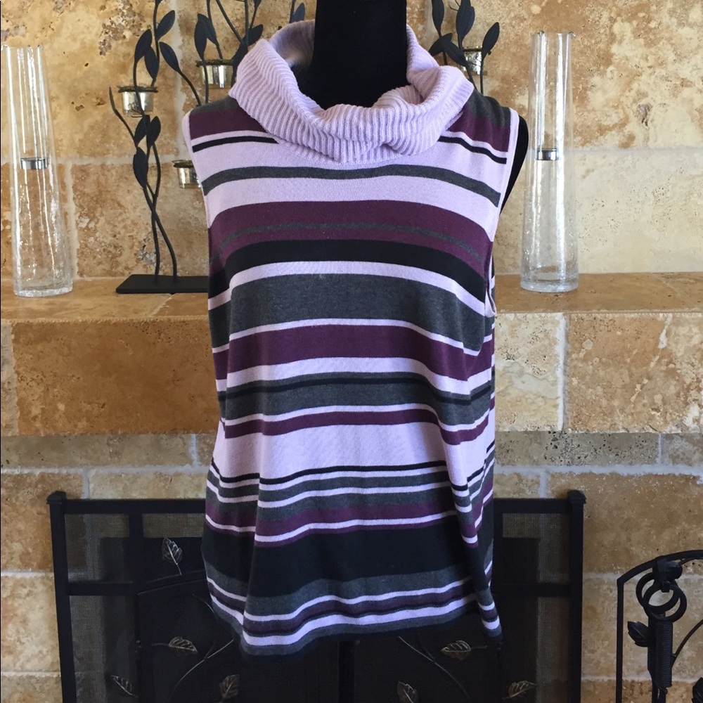 Sleeveless cowl neck sweater