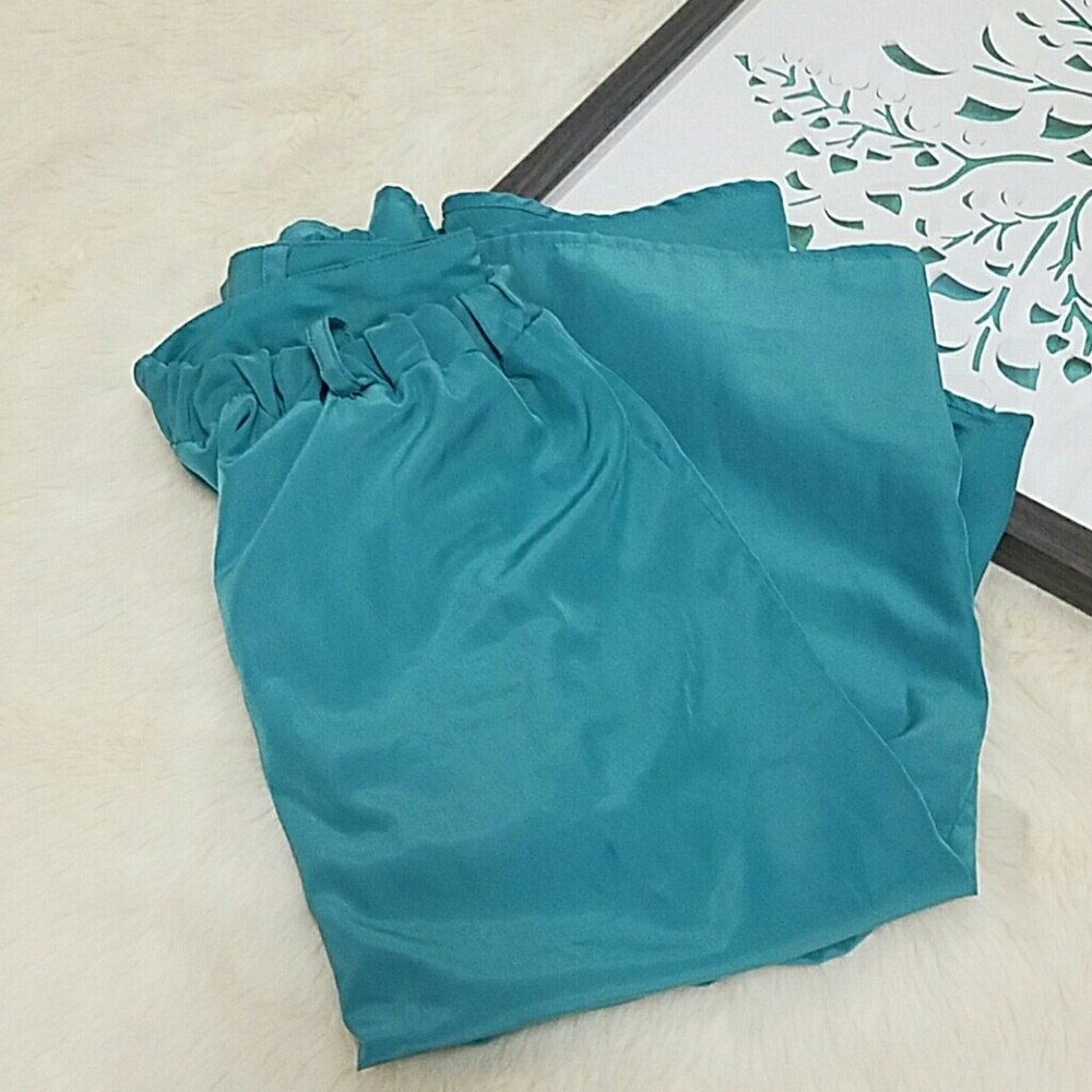 Xhilaration Skirt With Pockets 😊 Sz XS