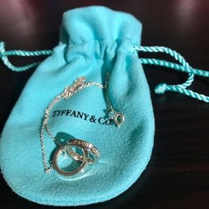 TIFFANY 1837® INTERLOCKING CIRCLES PENDANT