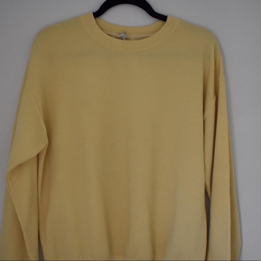 Brandy Melville yellow sweatshirt