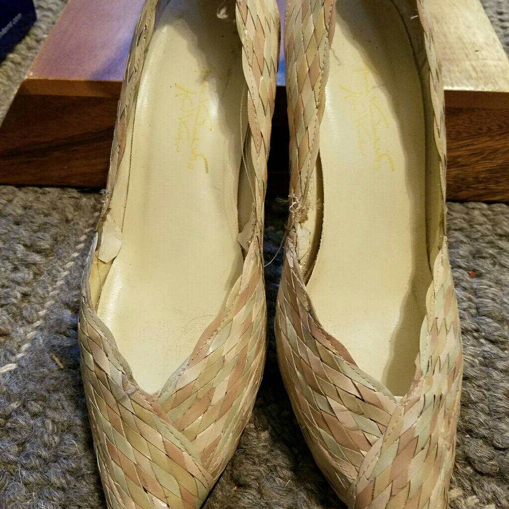 Vintage Gloria Vanderbilt Woven Leather Shoes