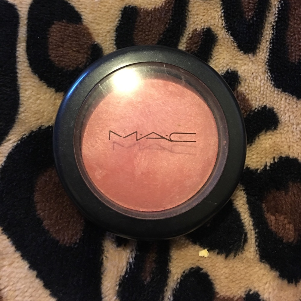 Mac 'Dainty' Mineralize Blush