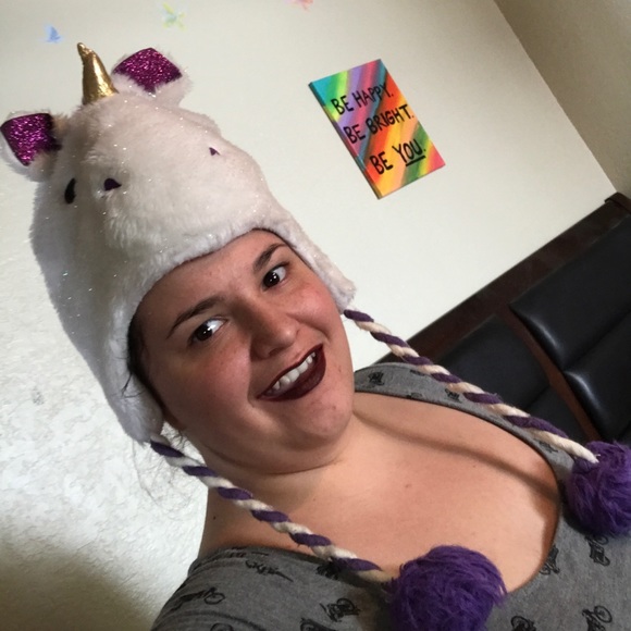Kids Unicorn Beanie - Picture 2 of 4