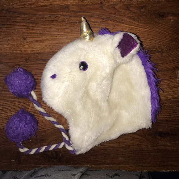 Kids Unicorn Beanie - Picture 4 of 4