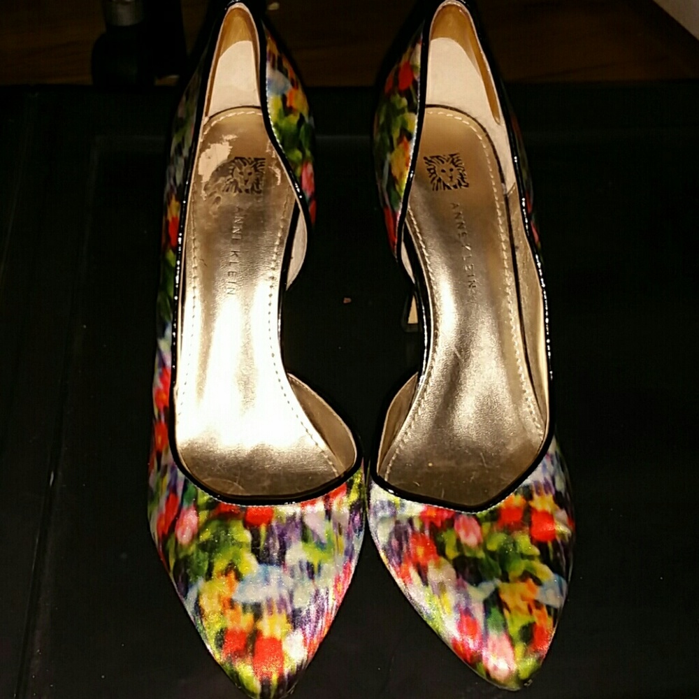 Anne Klein Floral Heels Size 8.5
