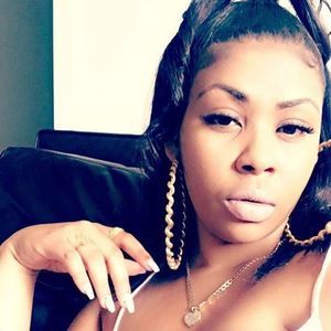 Meet your Posher, Elaina