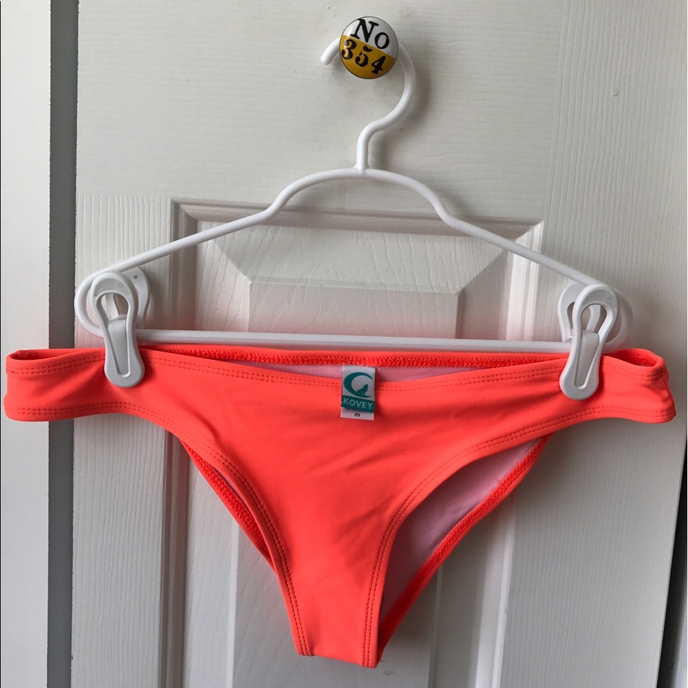 NWOT Kovey Shore Bottom
