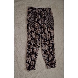 American Eagle Printed Joggers
