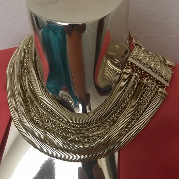 Kendra scott new necklace - Picture 2 of 3