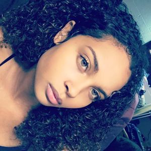 Meet your Posher, Savannah