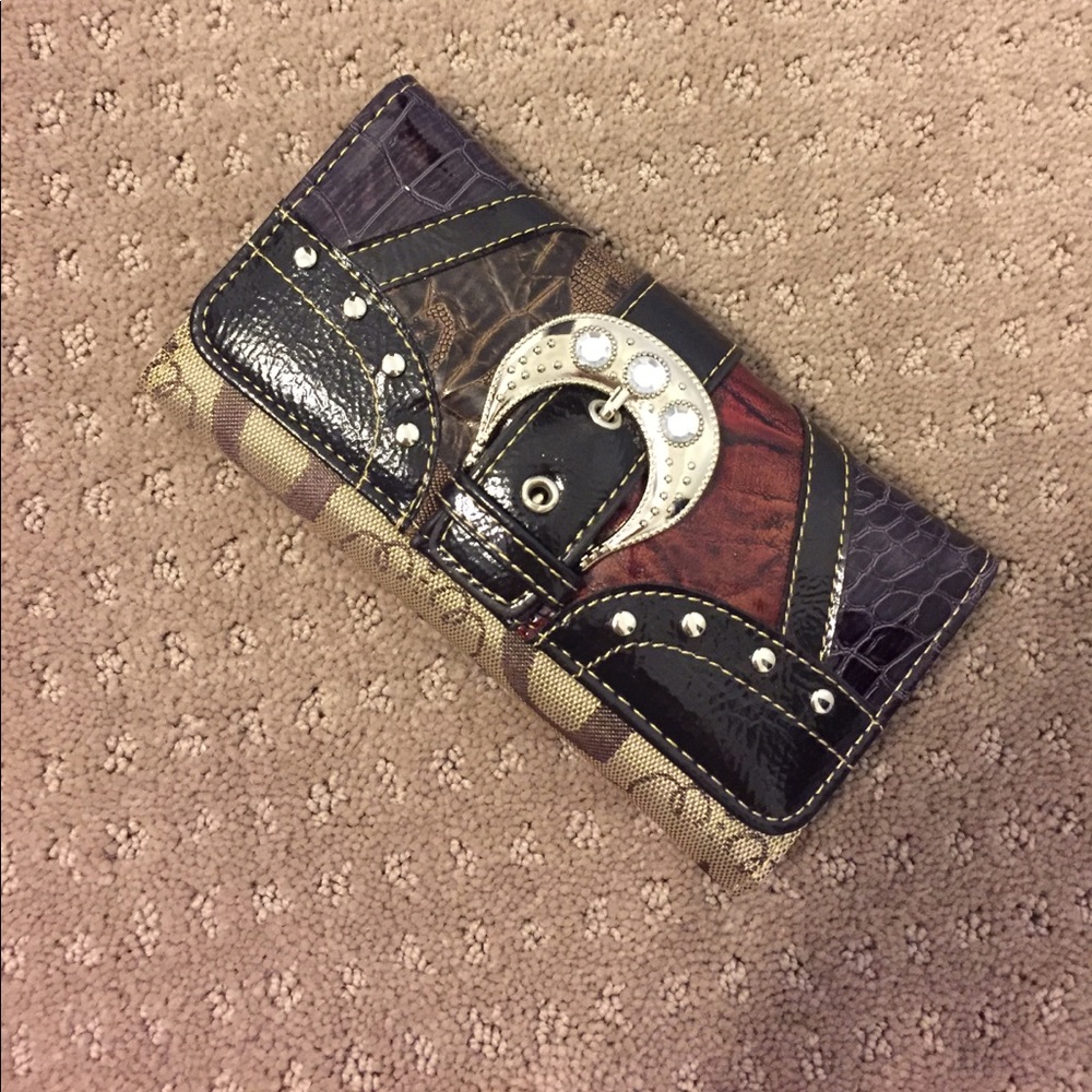 New Unused Bling Wallet