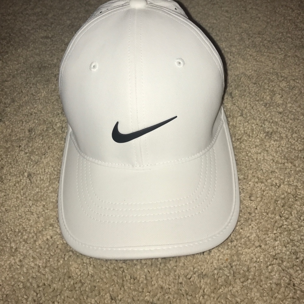 Nike White Hat