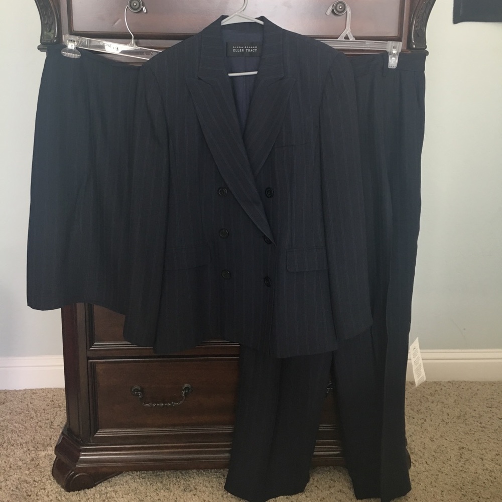 Three Piece Work Suit - Picture 5 of 5