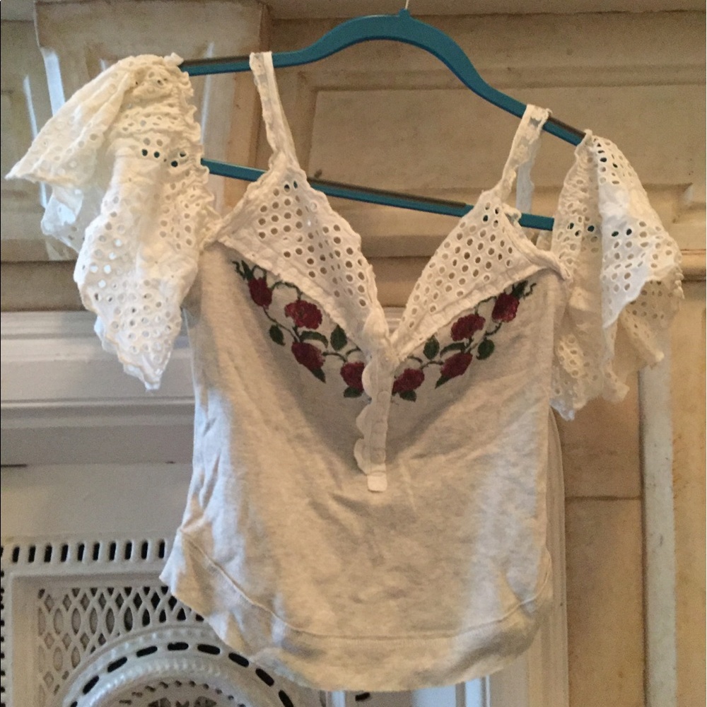 Make an offer! FP cold shoulder rose top 🌹