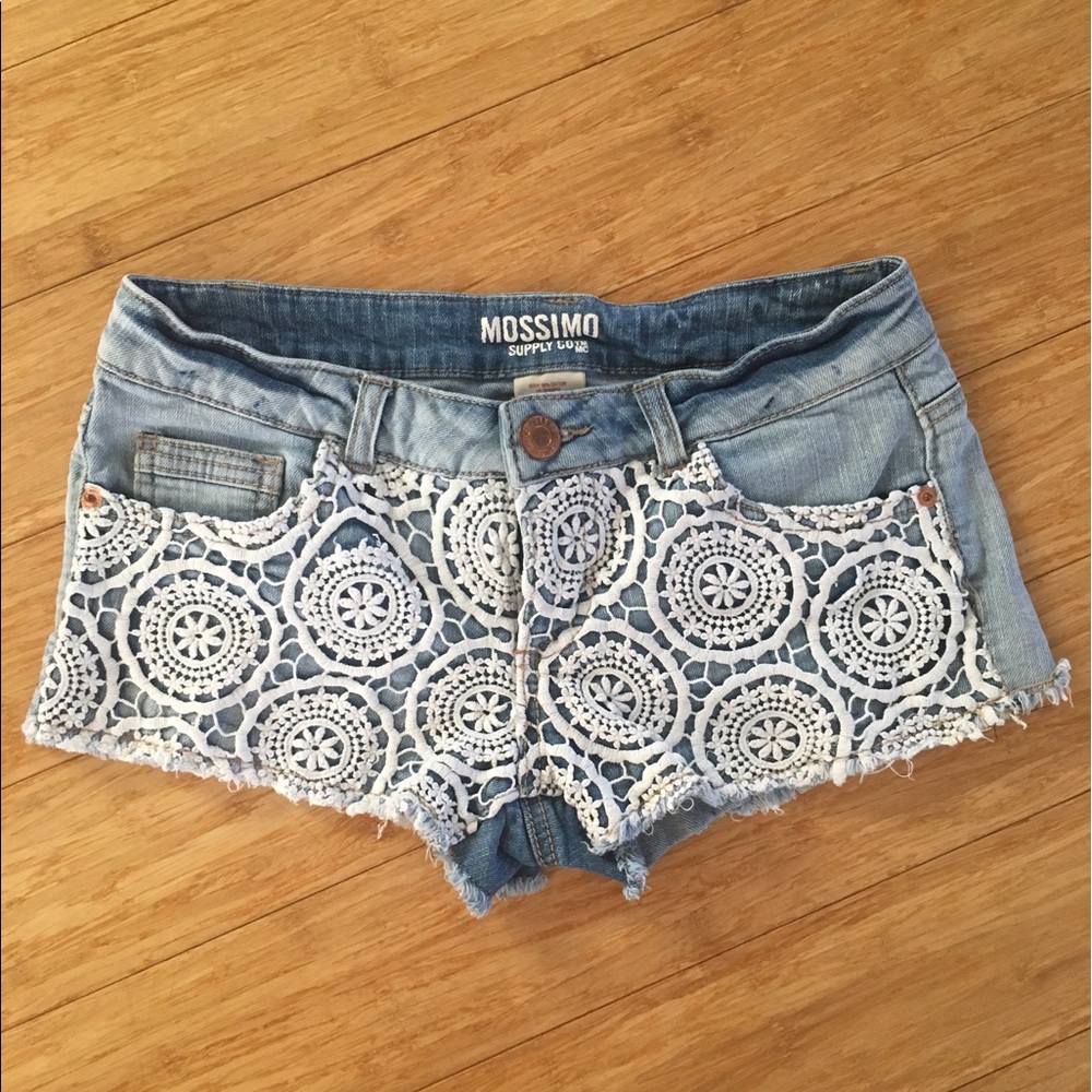 ONLY TODAY ON SPECIAL SALE Mossimo Shorts