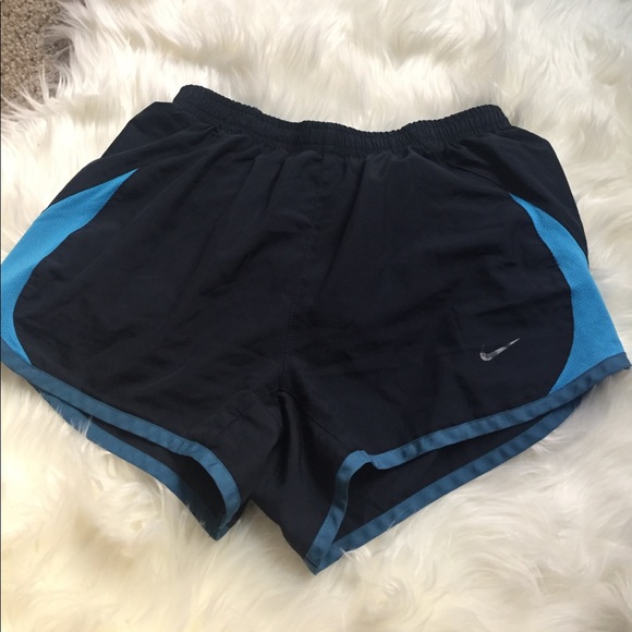 Nike Pants - ⭐️blue women's nike shorts size XS
