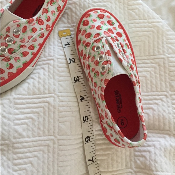 OskKosh shoes - Picture 3 of 3