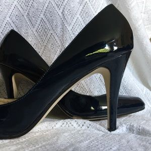 STEVEN by Steve Madden Navy Blue Pumps