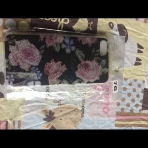 Two iPhone 7 cases bundle