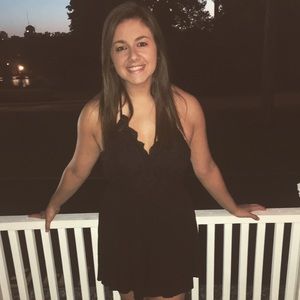 Meet your Posher, Alyssa