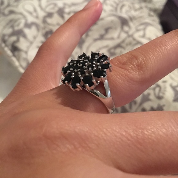 Ring - Picture 3 of 3