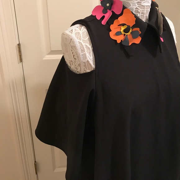 Vintage Cold Shoulder Top great length. - Picture 2 of 3