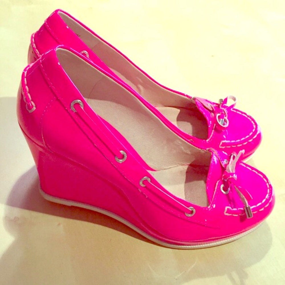 Hot pink Sperry Jeffrey wedges NWOT