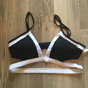 New L Space Domino Platinum Bikini Top size L