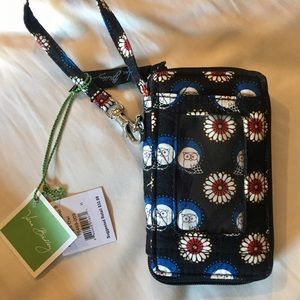 *NWT* Vera Bradley All In One Wristlet