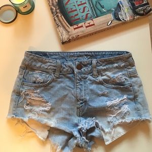 High waisted light wash shorts