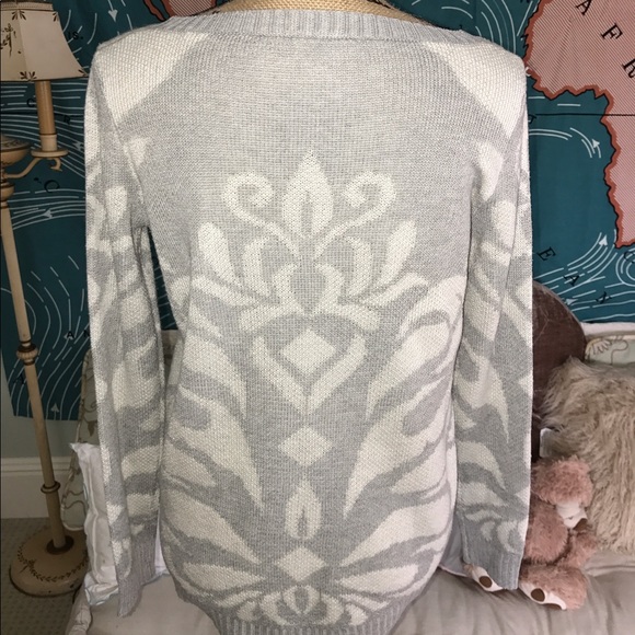 Francesca's sweater - Picture 2 of 4