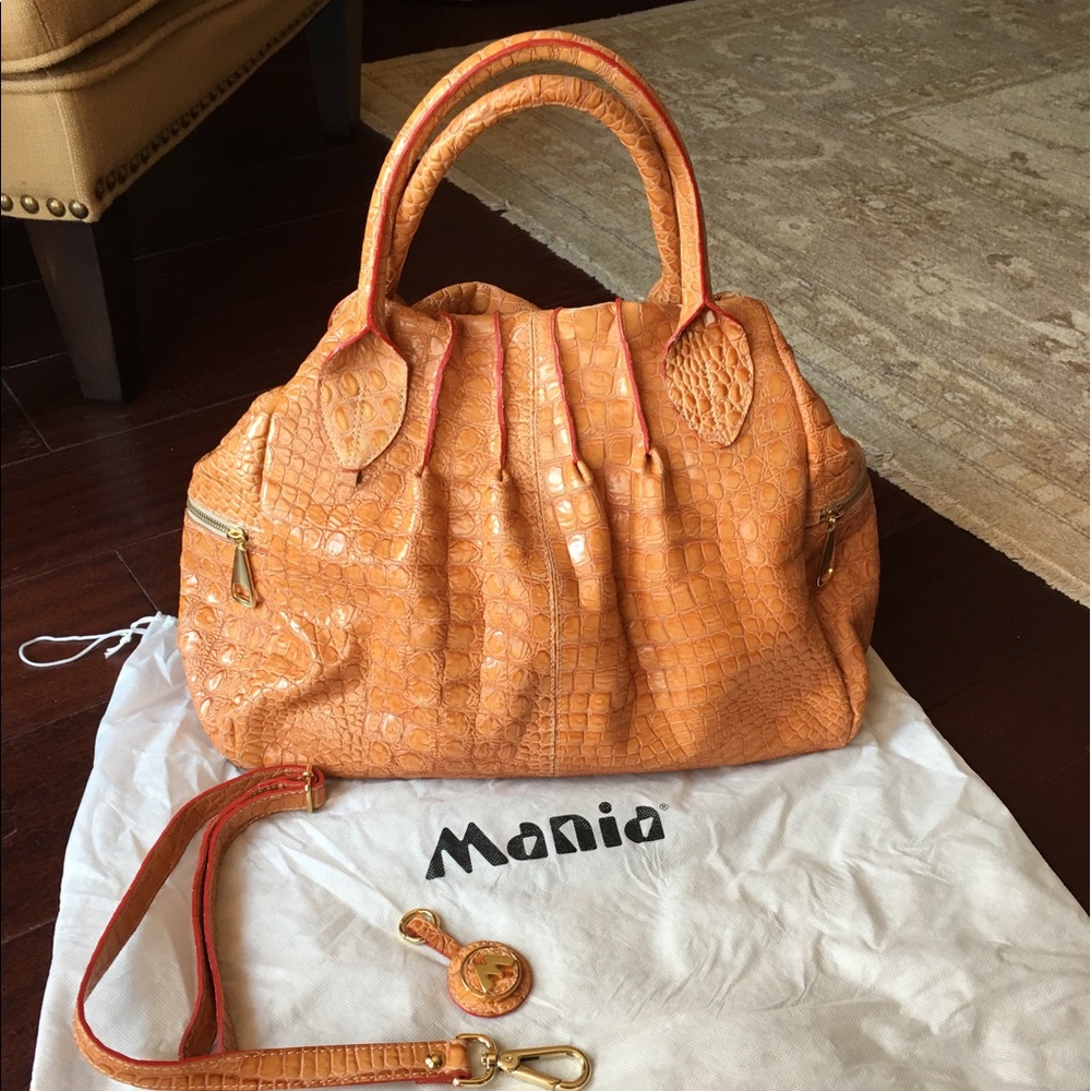 Mania Italian Leather Tote