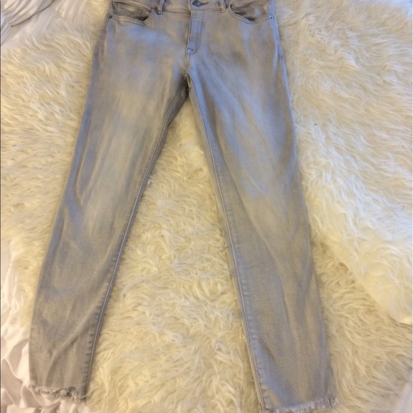 DL1961 Florence Crop ( Color: Legendary) - Picture 2 of 4