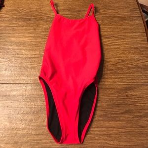 Jolyn "Brandon" fixed back size 26 in red