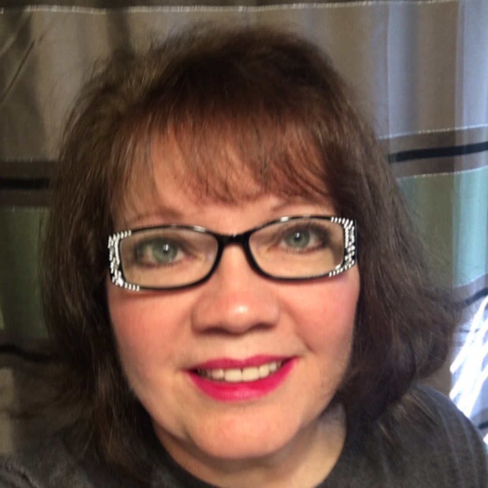 Meet your Posher, Angelina