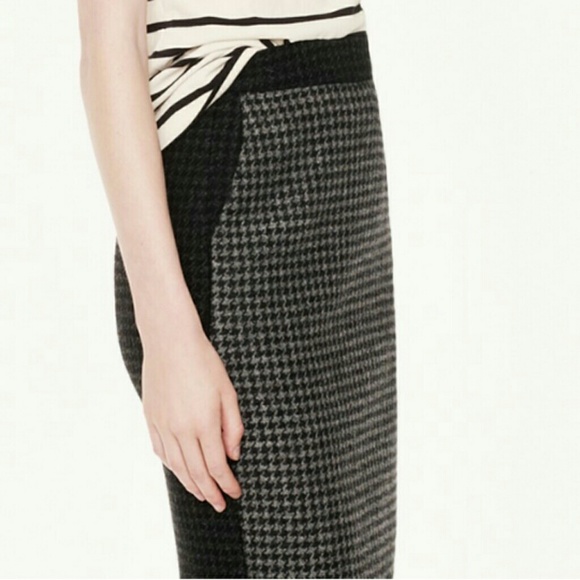 J.Crew Grey Houndstooth Pencil Skirt - Picture 2 of 8