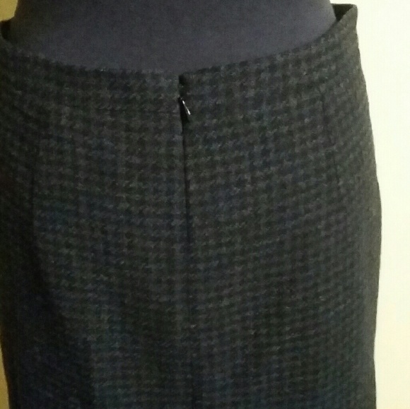 J.Crew Grey Houndstooth Pencil Skirt - Picture 8 of 8