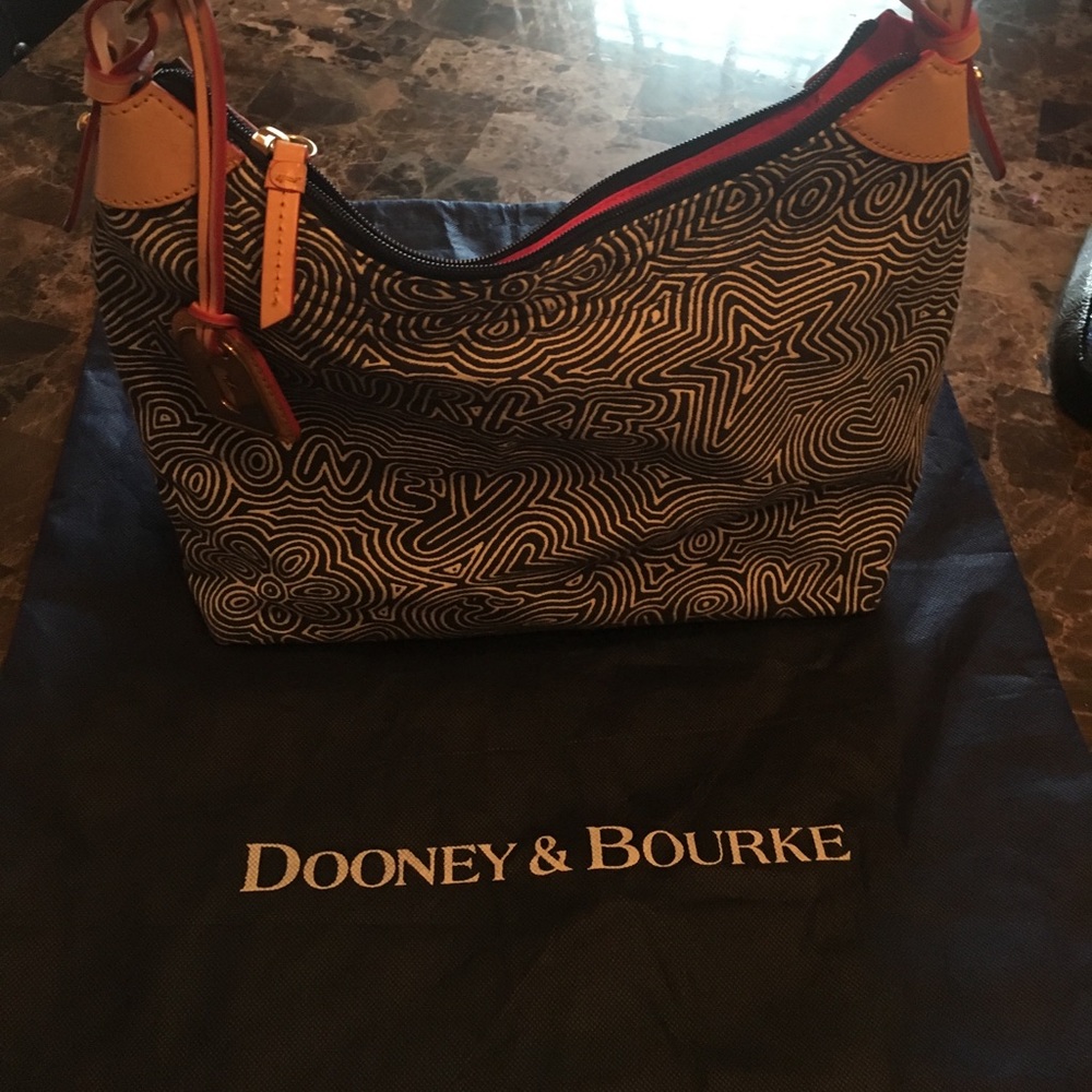 Dooney & Bourke
