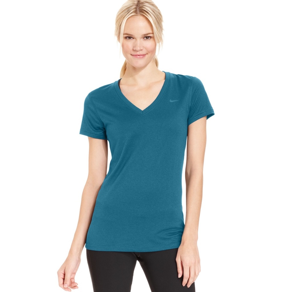 NWOT Nike Dri Fit V-Neck Tee Like New Sz Small