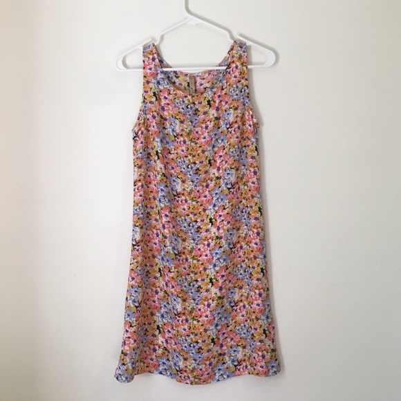 ❌SOLD❌Beautiful floral dress! - Picture 2 of 4