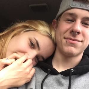 Meet your Posher, Sam