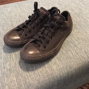 All black converse all star low tops